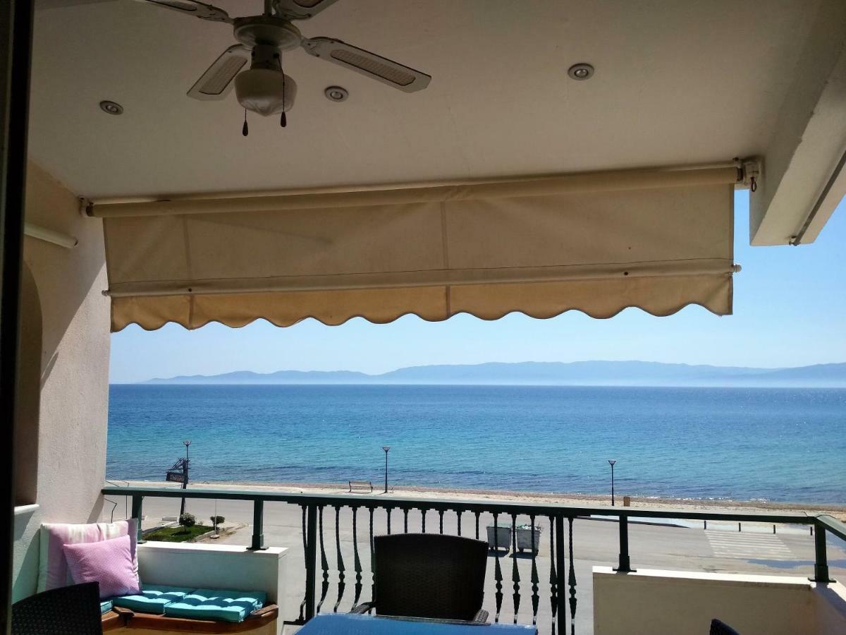 Luxury Sea View Apartment Ofrinion Exterior photo